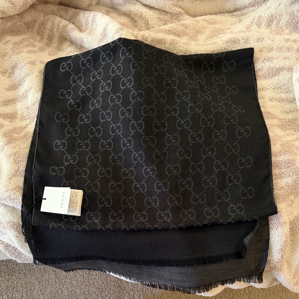 Black Patterned Scarf